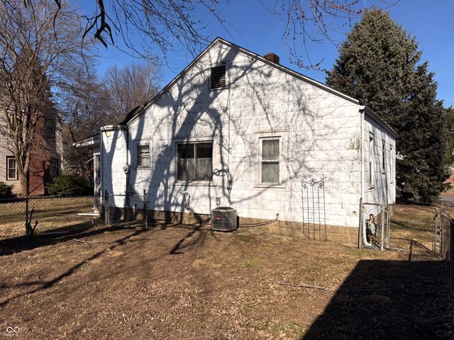 3619 Andover Road, Anderson, IN 46013