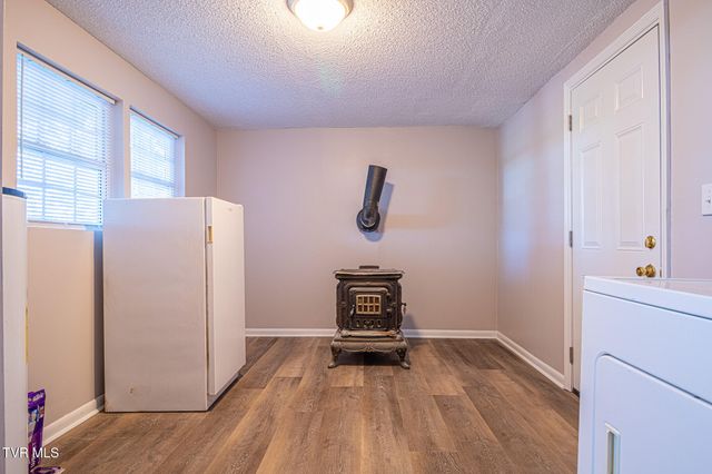 735 Emory Church Road, Kingsport, TN 37664