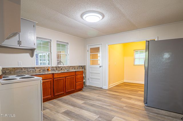735 Emory Church Road, Kingsport, TN 37664
