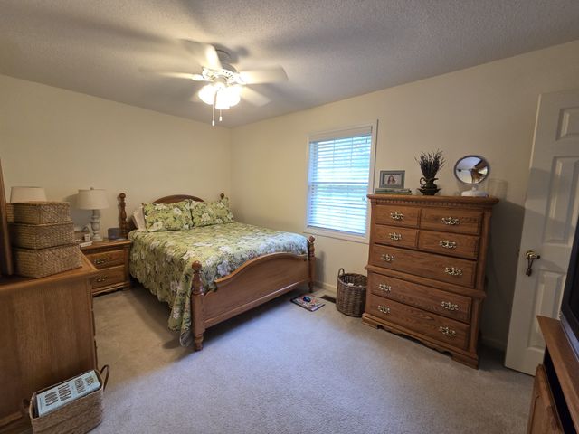 1367 Cindy Hollow Rd, Estill Springs, TN 37330