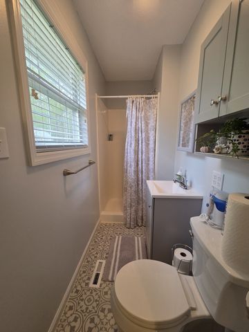 1367 Cindy Hollow Rd, Estill Springs, TN 37330