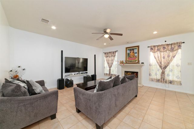 9003 Memorial Hills Drive, Spring, TX 77379