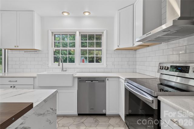 8055 Tifton Road, Charlotte, NC 28226