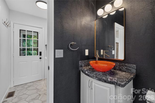 8055 Tifton Road, Charlotte, NC 28226