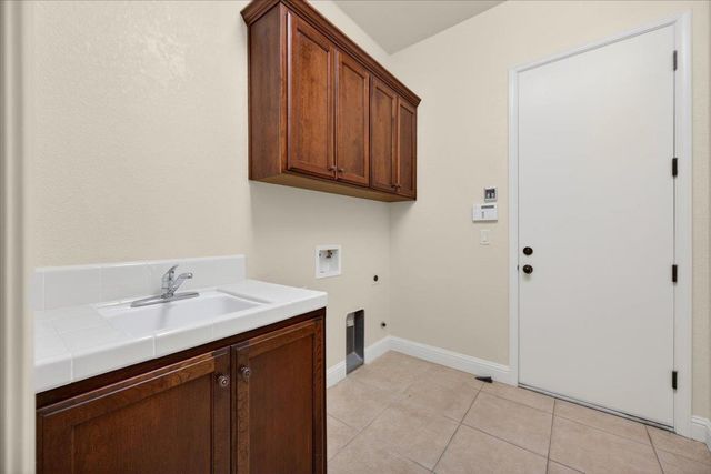 11348 N Via Montessori Drive, Fresno, CA 93730