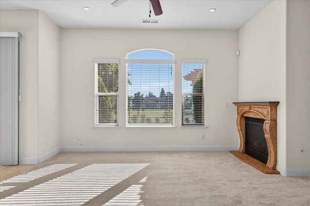 11348 N Via Montessori Drive, Fresno, CA 93730