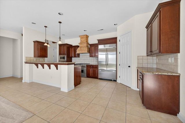 11348 N Via Montessori Drive, Fresno, CA 93730