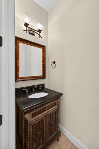 11348 N Via Montessori Drive, Fresno, CA 93730