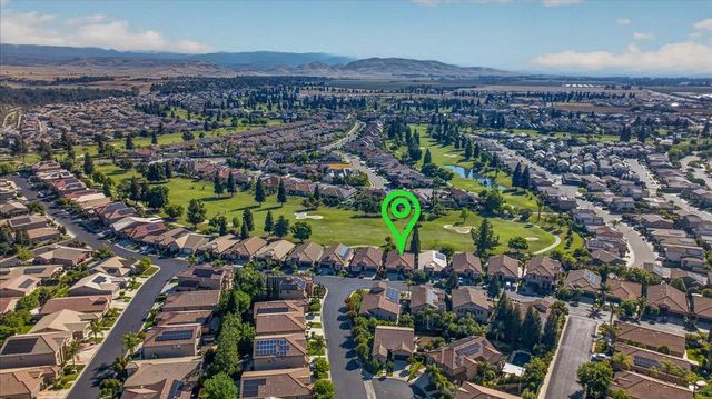 11348 N Via Montessori Drive, Fresno, CA 93730