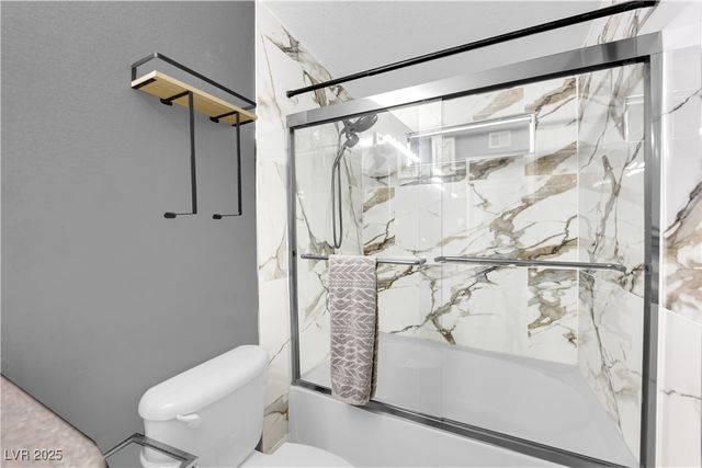 1724 Palora Avenue, Las Vegas, NV 89169