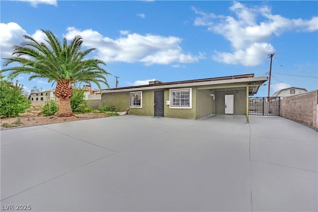 1724 Palora Avenue, Las Vegas, NV 89169