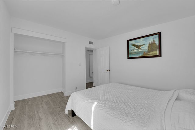 1724 Palora Avenue, Las Vegas, NV 89169