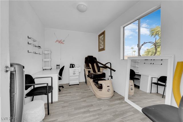 1724 Palora Avenue, Las Vegas, NV 89169