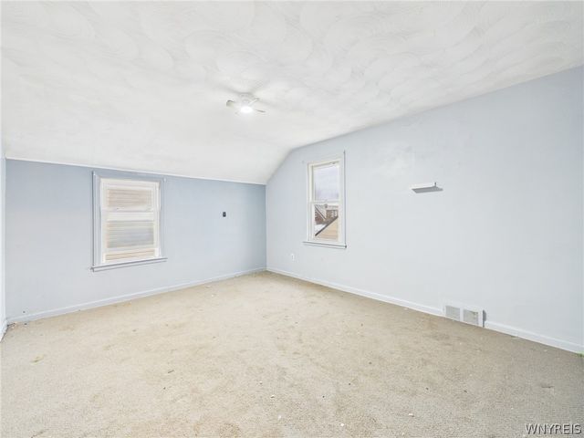 2733 Independence Avenue, Niagara Falls, NY 14301