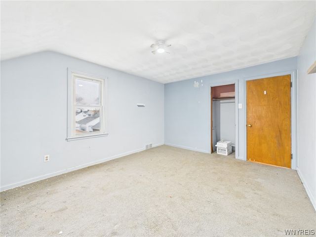 2733 Independence Avenue, Niagara Falls, NY 14301