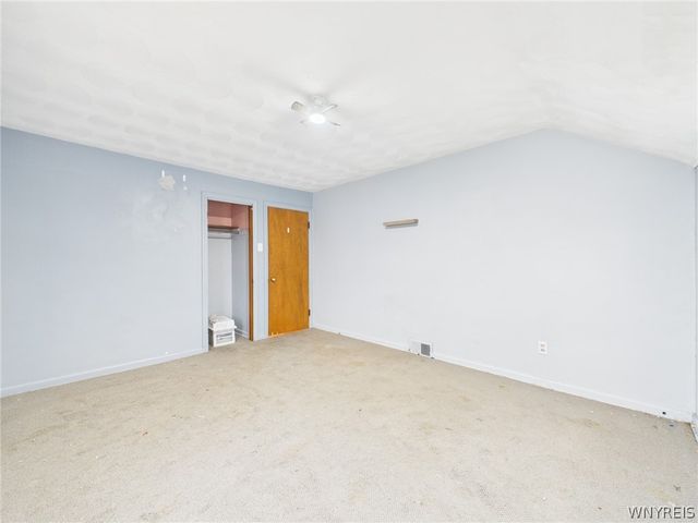 2733 Independence Avenue, Niagara Falls, NY 14301