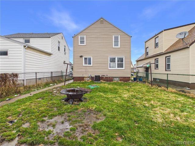 2733 Independence Avenue, Niagara Falls, NY 14301