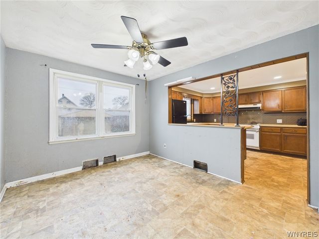 2733 Independence Avenue, Niagara Falls, NY 14301