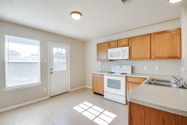 19023 Brownstone Mills Drive, Cypress, TX 77433