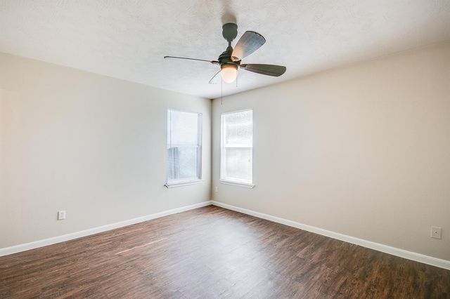 19023 Brownstone Mills Drive, Cypress, TX 77433
