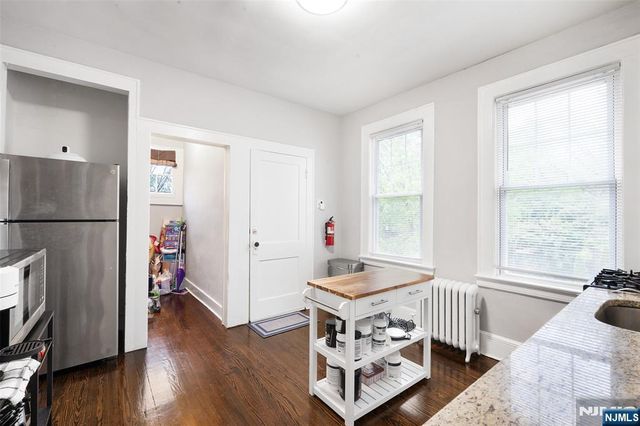 6 Jefferson Avenue, Maplewood, NJ 07040