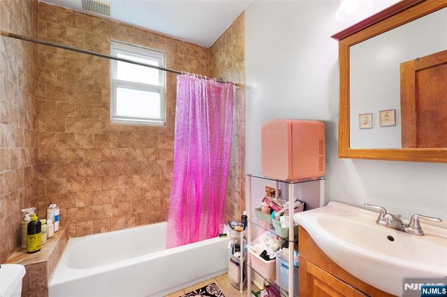 6 Jefferson Avenue, Maplewood, NJ 07040