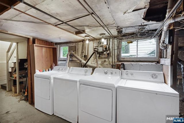 6 Jefferson Avenue, Maplewood, NJ 07040