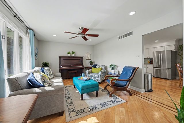 3604 192nd Street, Lansing, IL 60438