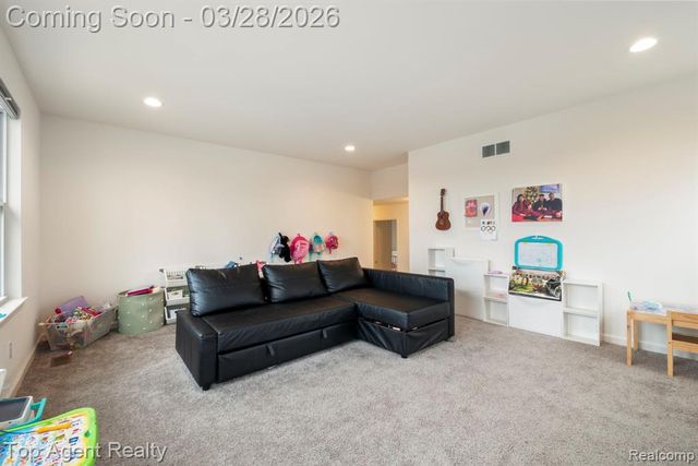 63770 Dequindre Road, Washington, MI 48095