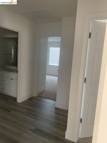 5725 Misty Wind CT, Carmichael, CA 95608