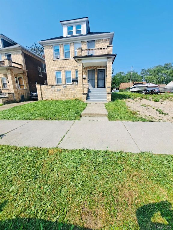4215 DICKERSON Street, Detroit, MI 48215