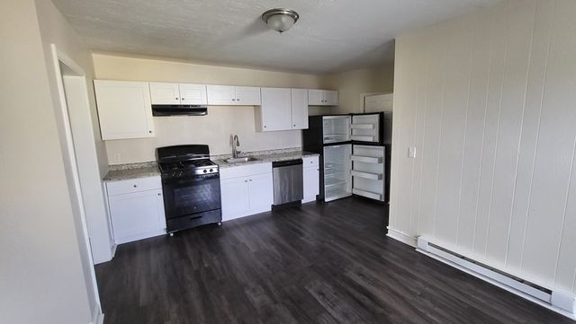 145 4th Street 3, Leominster, MA 01453