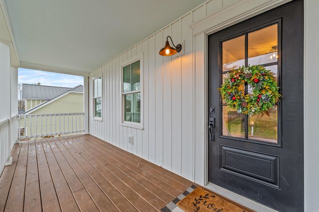 705 Kuhn Street, Barboursville, WV 25504