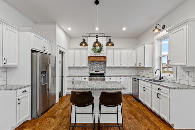 705 Kuhn Street, Barboursville, WV 25504