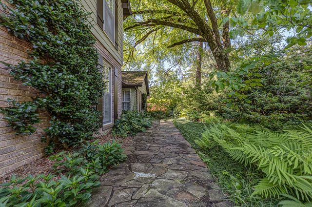 6080 NE Canterbury Drive, Columbus, GA 31909