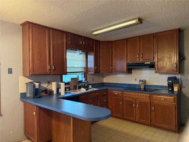 3320 Blue Ridge Boulevard, Independence, MO 64052