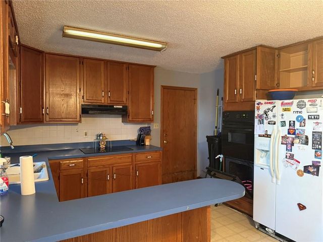 3320 Blue Ridge Boulevard, Independence, MO 64052