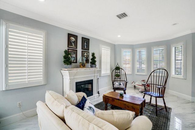 2176 Bellcrest Circle, Royal Palm Beach, FL 33411