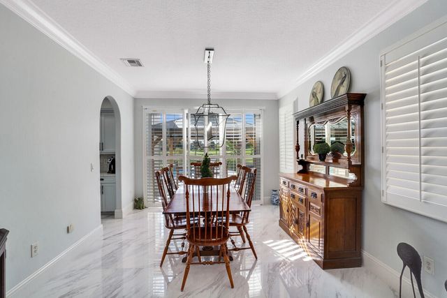 2176 Bellcrest Circle, Royal Palm Beach, FL 33411