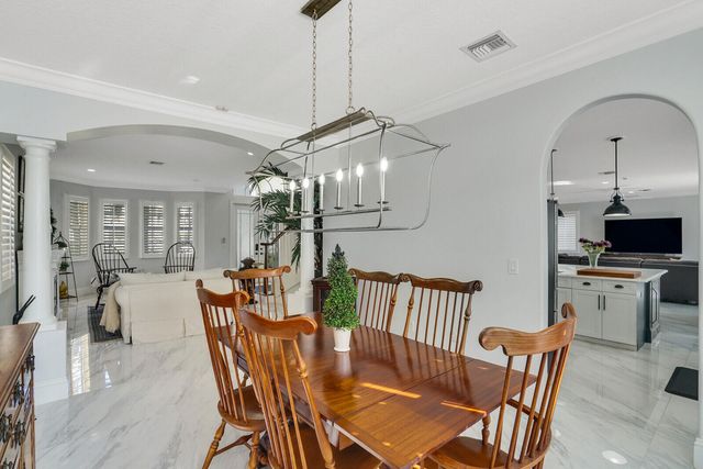 2176 Bellcrest Circle, Royal Palm Beach, FL 33411