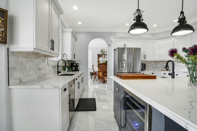2176 Bellcrest Circle, Royal Palm Beach, FL 33411