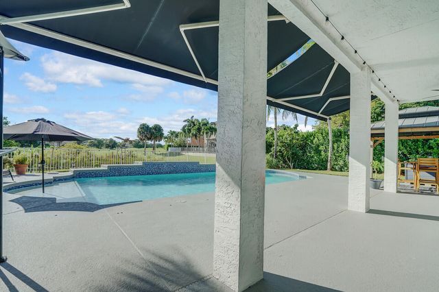 2176 Bellcrest Circle, Royal Palm Beach, FL 33411
