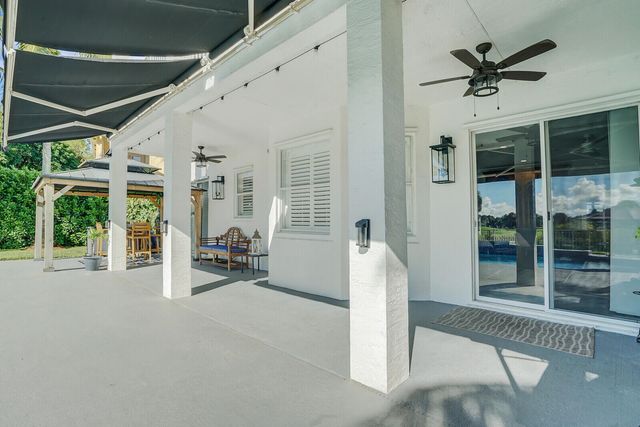 2176 Bellcrest Circle, Royal Palm Beach, FL 33411