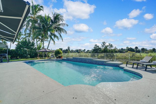 2176 Bellcrest Circle, Royal Palm Beach, FL 33411