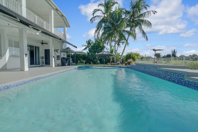2176 Bellcrest Circle, Royal Palm Beach, FL 33411