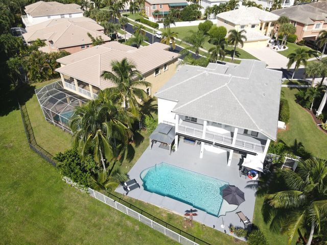 2176 Bellcrest Circle, Royal Palm Beach, FL 33411