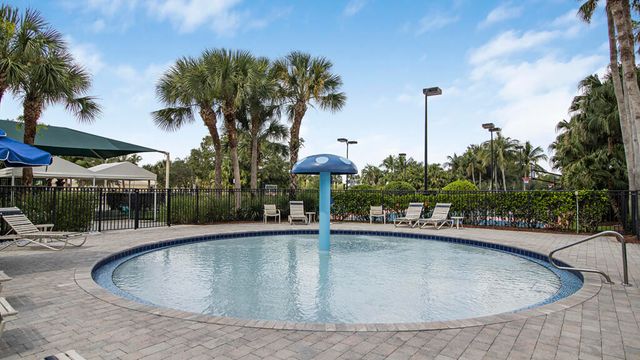 2176 Bellcrest Circle, Royal Palm Beach, FL 33411