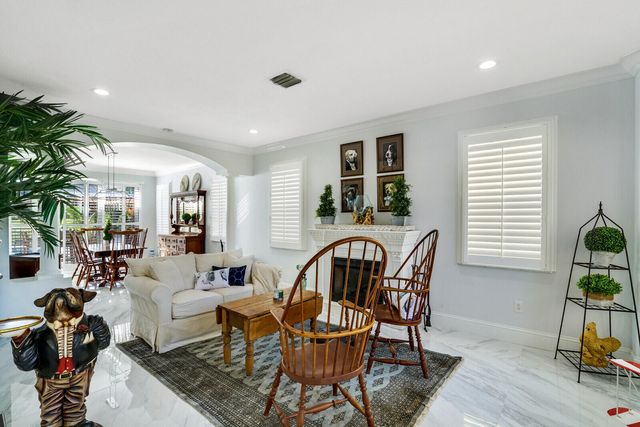 2176 Bellcrest Circle, Royal Palm Beach, FL 33411