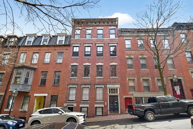 22 Irving 3, Boston, MA 02114