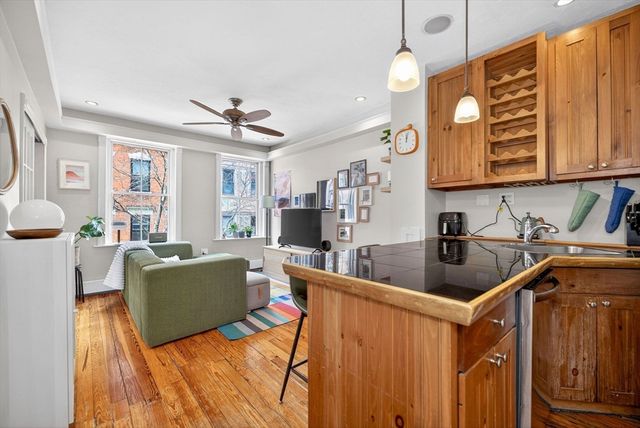 22 Irving 3, Boston, MA 02114